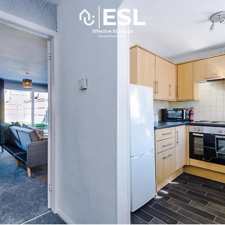 3 Bedroom House With Garden And Driveway Parking - Less Than 10 Mins From Chester City Centre Exterior photo
