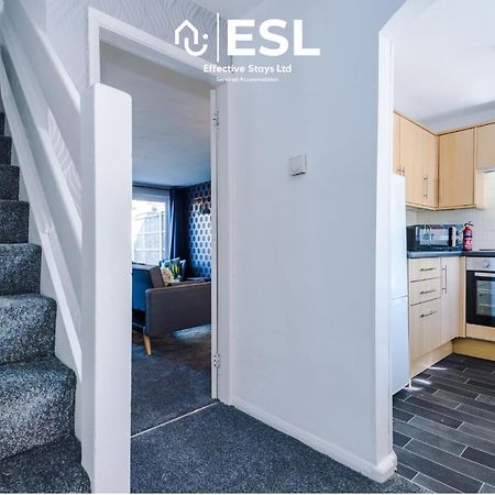 3 Bedroom House With Garden And Driveway Parking - Less Than 10 Mins From Chester City Centre Exterior photo